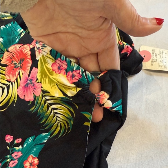 Krista Plus Swimsuit Tropical Floral Women's One Piece Size 20WD - Picture 3 of 9